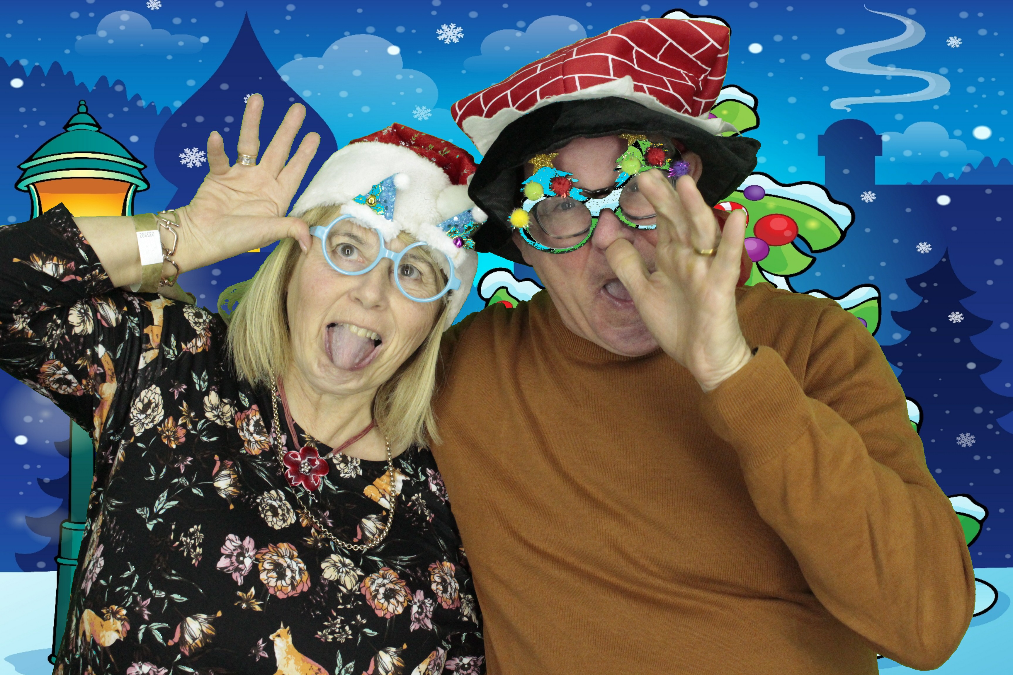 Waitrose Christmas Party 2019 | View more photos from the event at gallery.myphotoboothexperience.co.uk/u/MyPhotoBoothExperienceLtd/Waitrose-Christmas-Party-2019